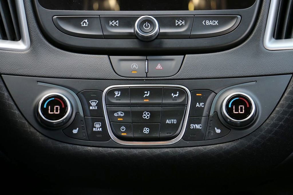Used 2025 Chevrolet Malibu LT FWD image 27
