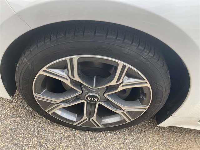 Used 2020 Kia Stinger GT-Line w/ Sun & Sound Package image 4