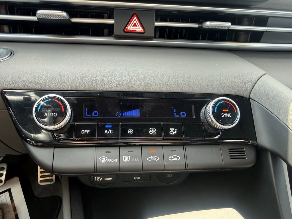 Used 2025 Hyundai Elantra Sport FWD image 19
