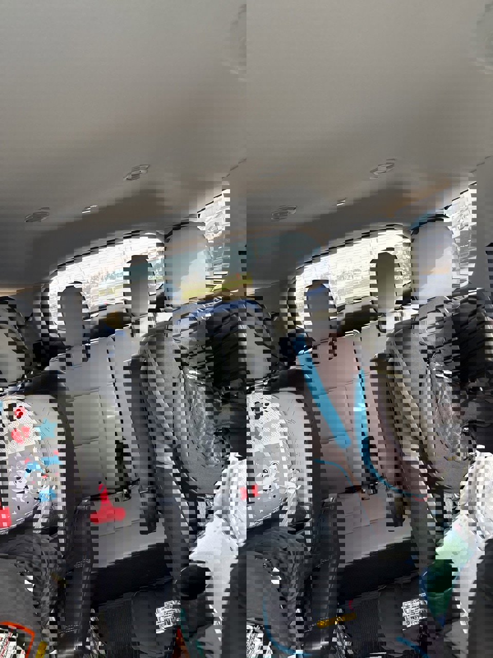 Certified 2021 Ford Explorer XLT w/ Equipment Group 202A image 11