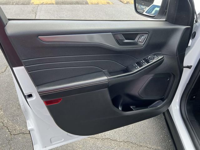 Certified 2025 Ford Escape Active FWD image 11