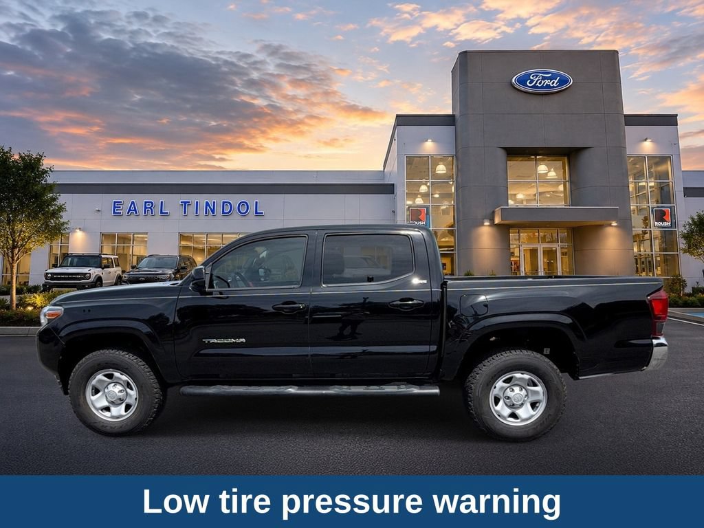 Used 2022 Toyota Tacoma SR5 RWD image 5