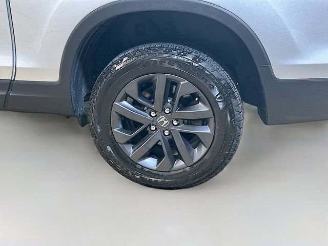 Used 2025 Honda Ridgeline Sport image 5