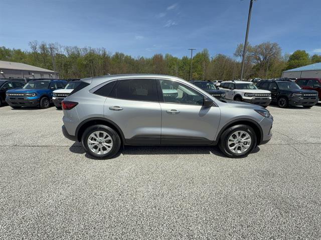 Certified 2023 Ford Escape Active AWD/4WD image 8