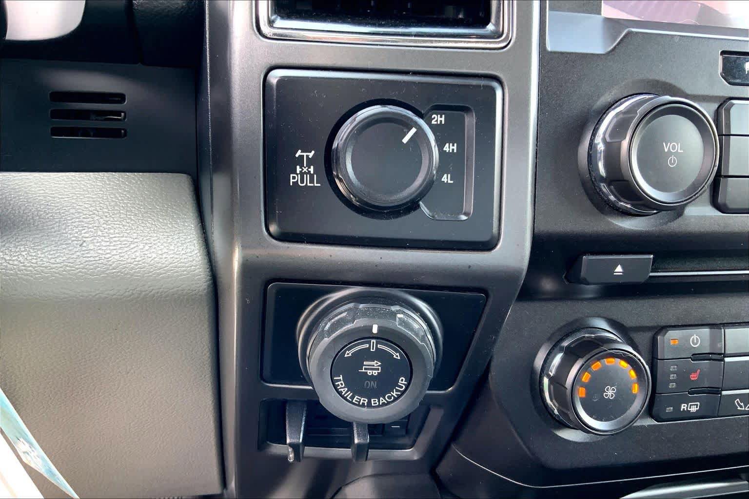 Certified 2018 Ford F150 XLT w/ Equipment Group 302A Luxury AWD/4WD image 31
