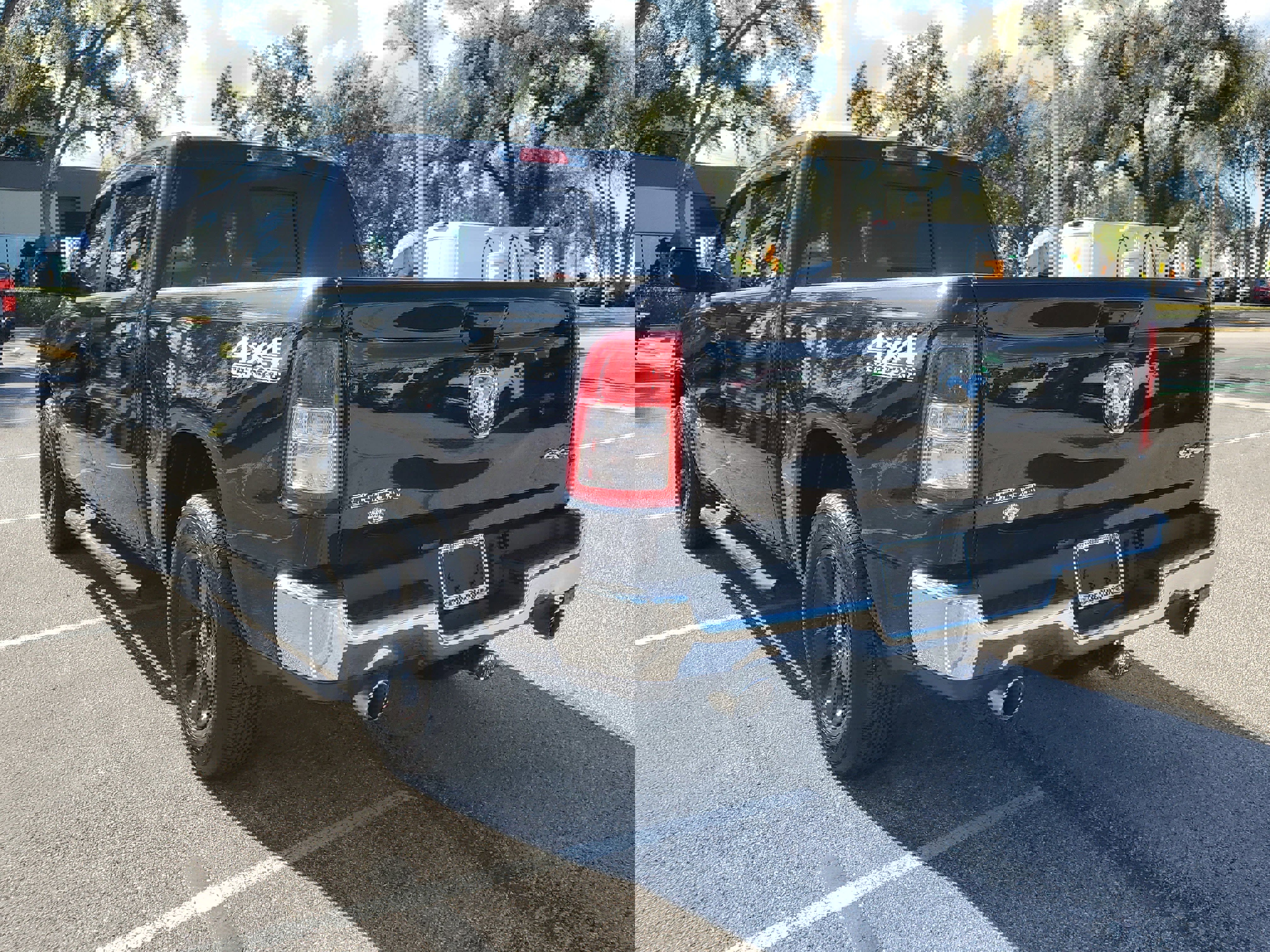 Used 2021 RAM 1500 Big Horn image 3