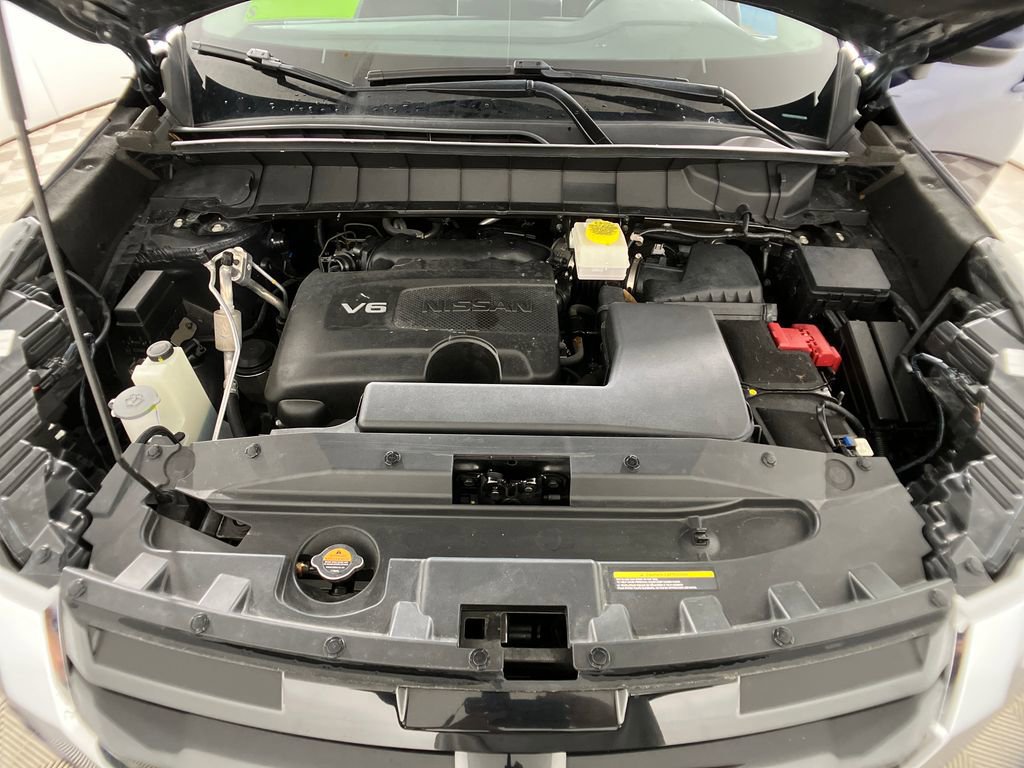 Used 2022 Nissan Pathfinder SV w/ SV Premium Package image 32