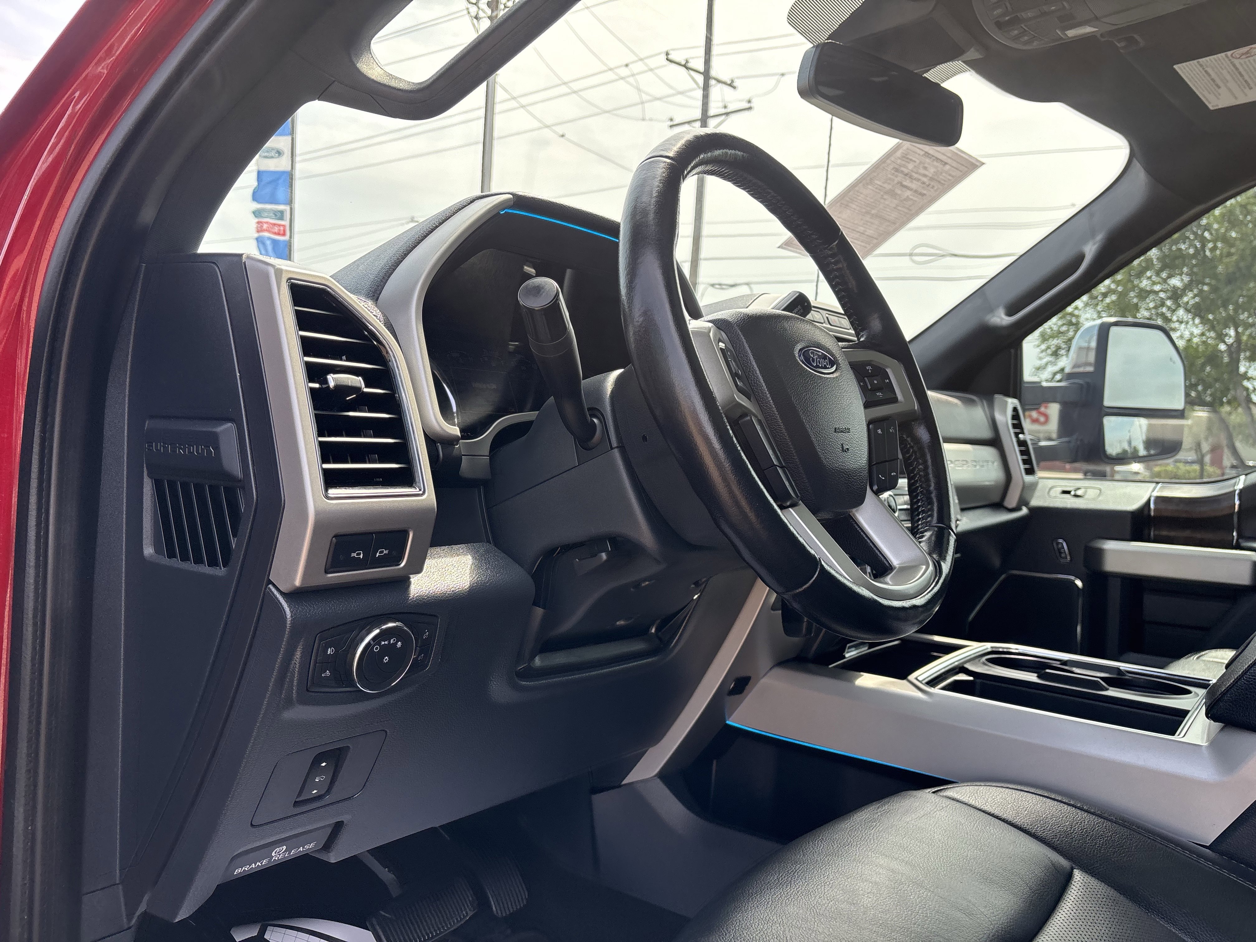 Certified 2022 Ford F250 Lariat w/ Tremor Off-Road Package AWD/4WD image 10