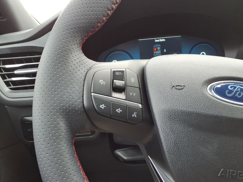 Certified 2023 Ford Escape ST-Line Elite AWD/4WD image 16