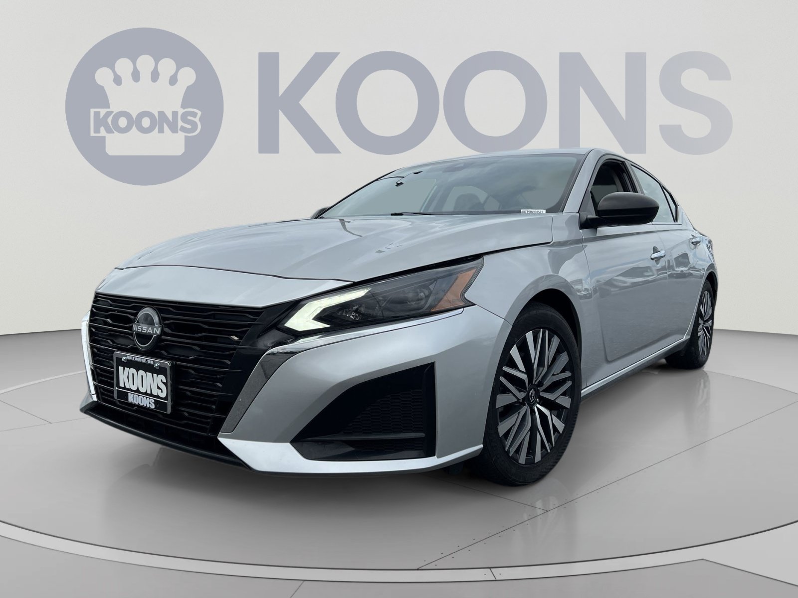 Used 2024 Nissan Altima 2.5 SV FWD image 1