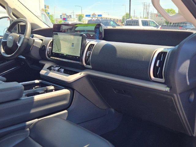 Certified 2025 Ford Expedition Active AWD/4WD image 7