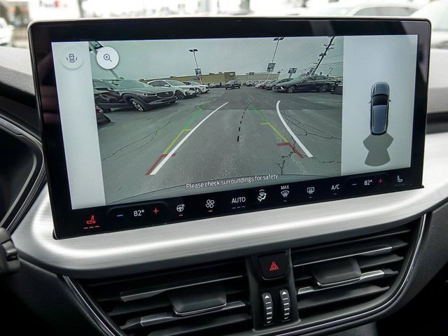 Certified 2025 Ford Escape Platinum AWD/4WD image 21