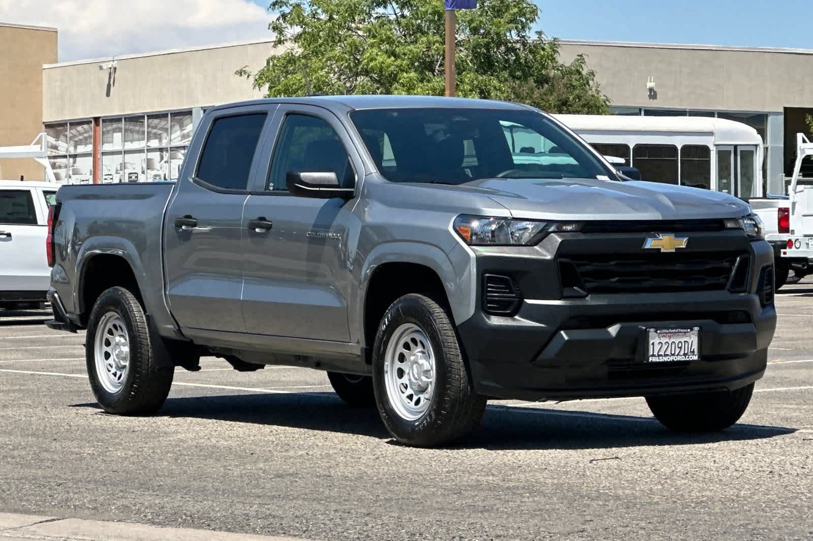 Used 2024 Chevrolet Colorado W/T RWD image 9