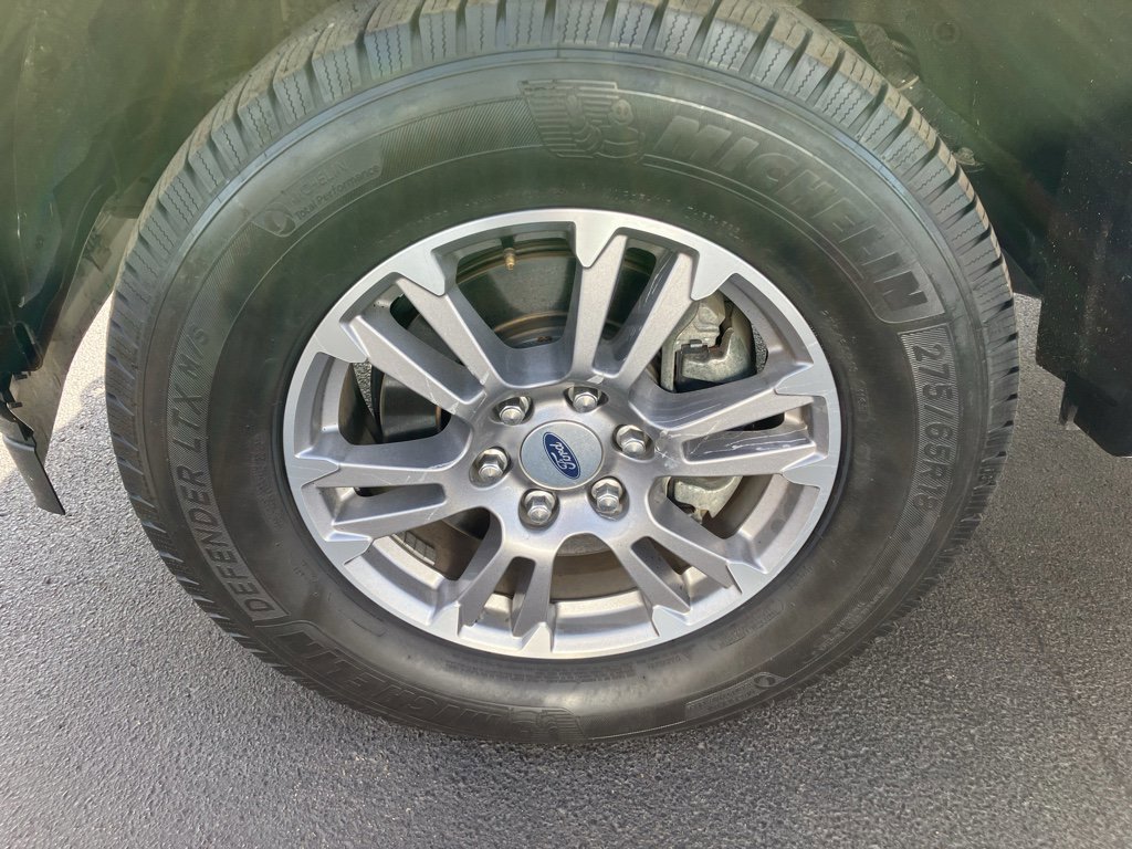 Certified 2018 Ford F150 Lariat w/ Equipment Group 501A Mid image 17