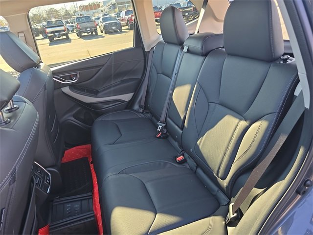 Used 2023 Subaru Forester Limited image 24