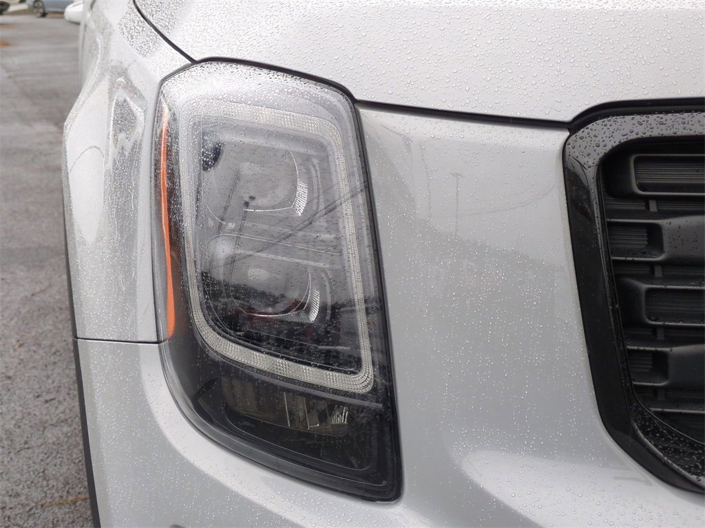 Used 2022 Kia Telluride SX w/ SX Prestige Package image 10