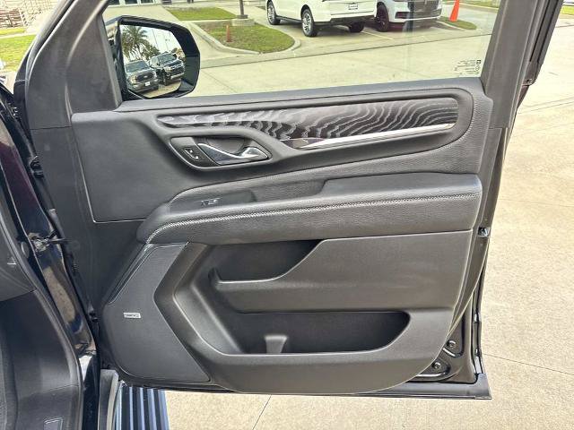 Used 2023 GMC Yukon XL Denali RWD image 16