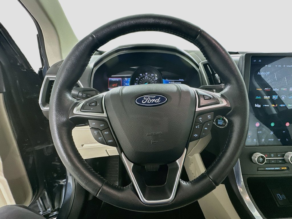 Certified 2023 Ford Edge Titanium AWD/4WD image 11