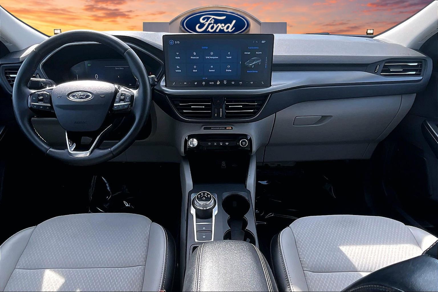 Certified 2025 Ford Escape SE FWD image 16