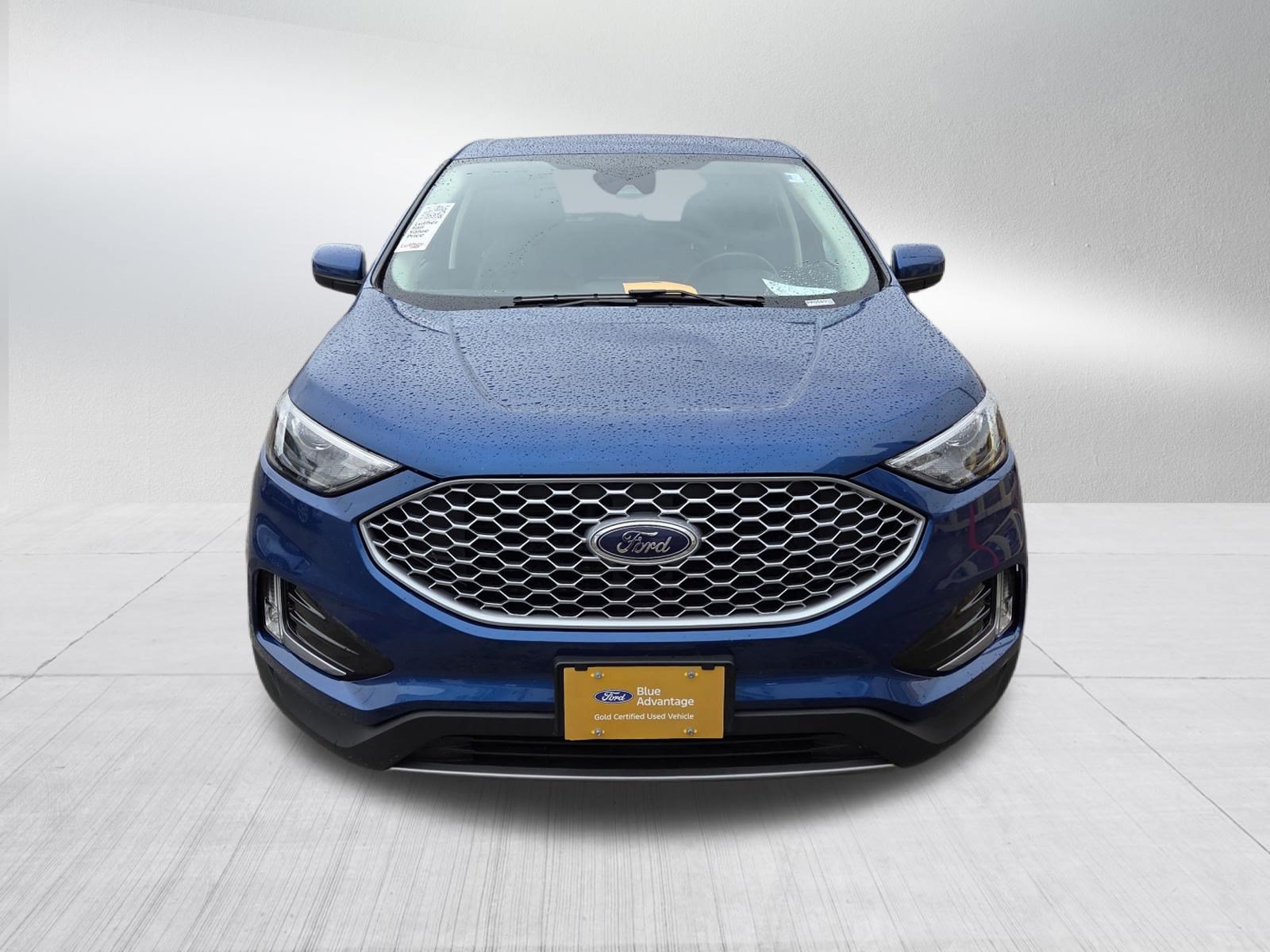 Certified 2023 Ford Edge SEL w/ Convenience Package AWD/4WD image 2
