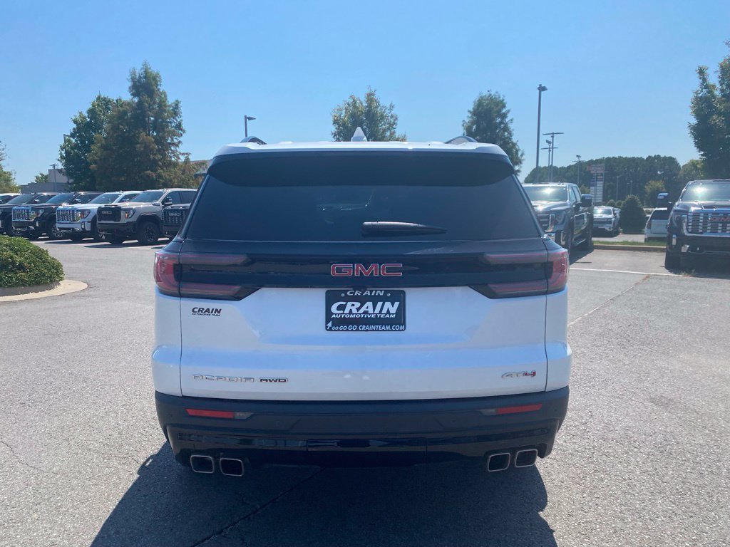 Used 2025 GMC Acadia AT4 AWD/4WD image 8