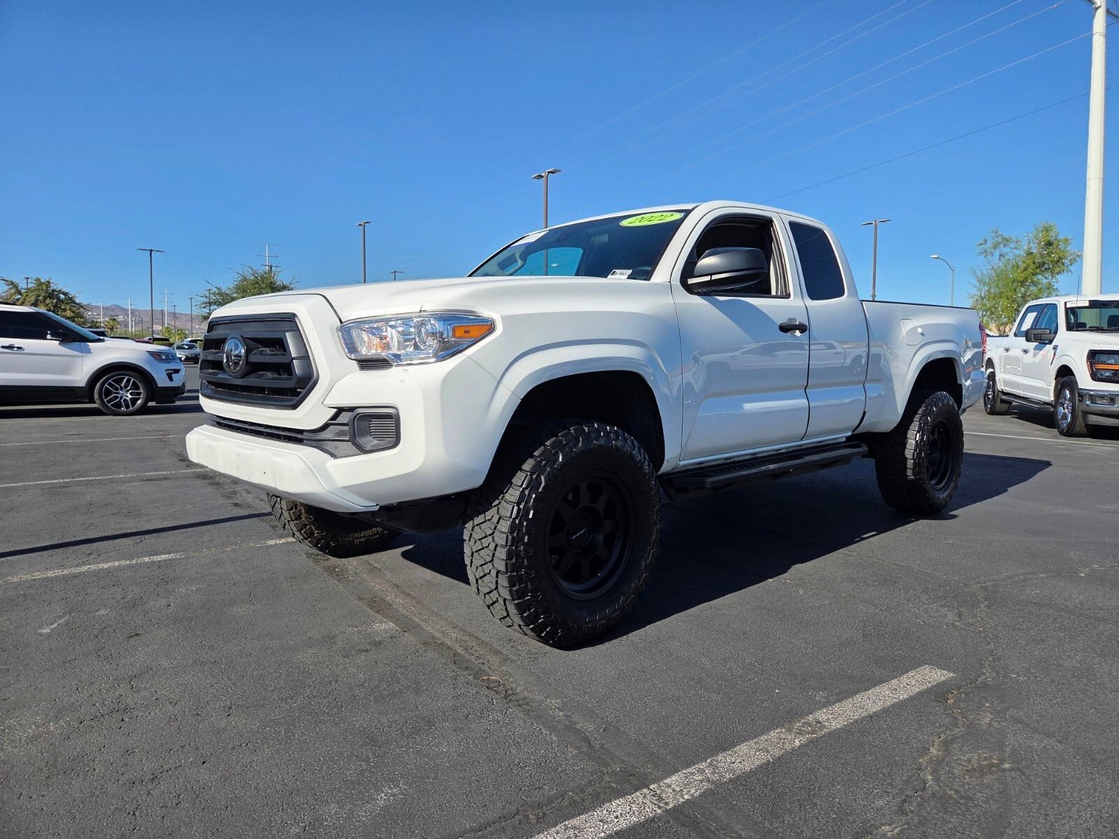 Used 2022 Toyota Tacoma SR RWD image 2