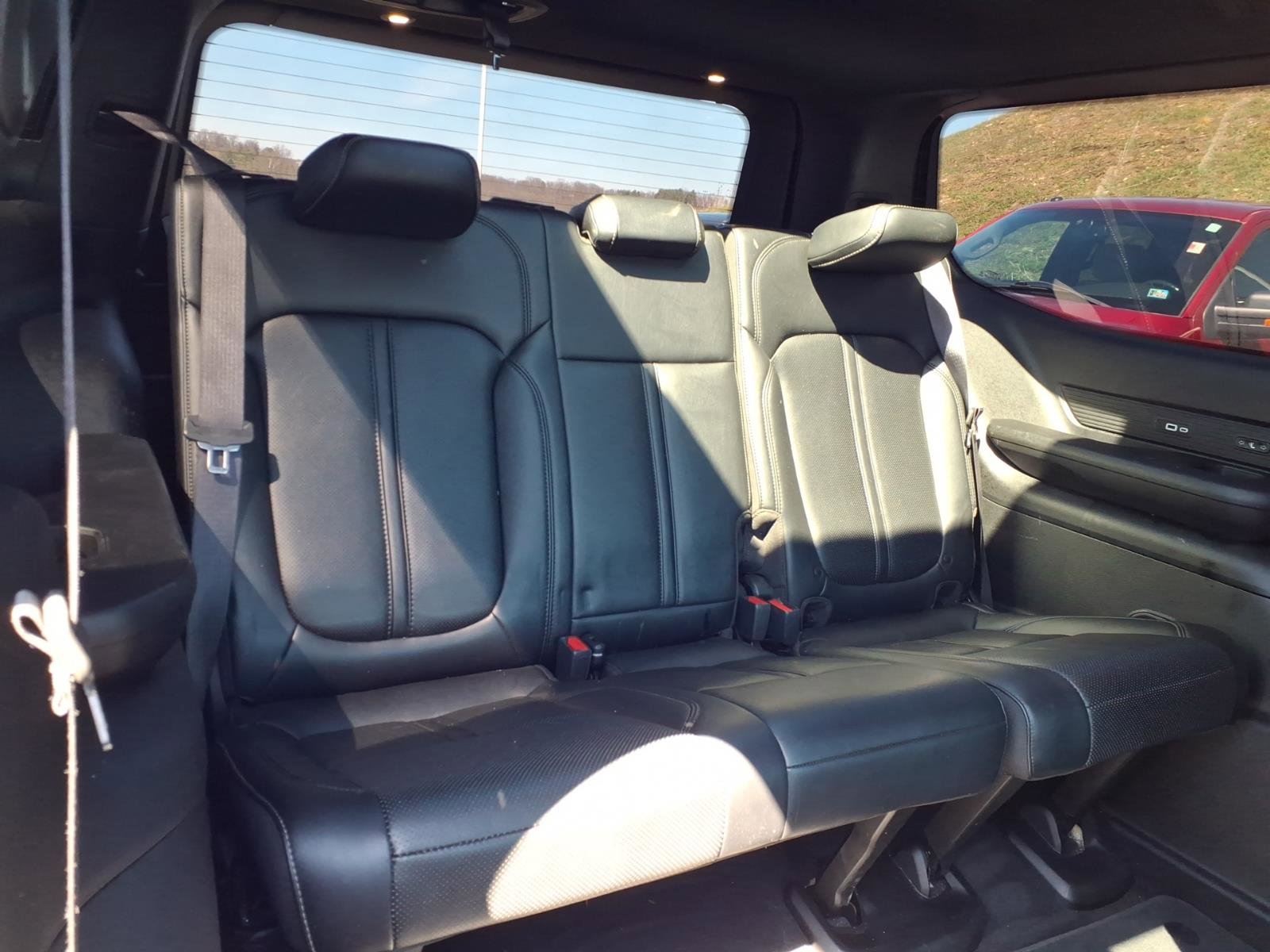 Used 2024 Jeep Wagoneer Series III w/ Premium Group I image 9