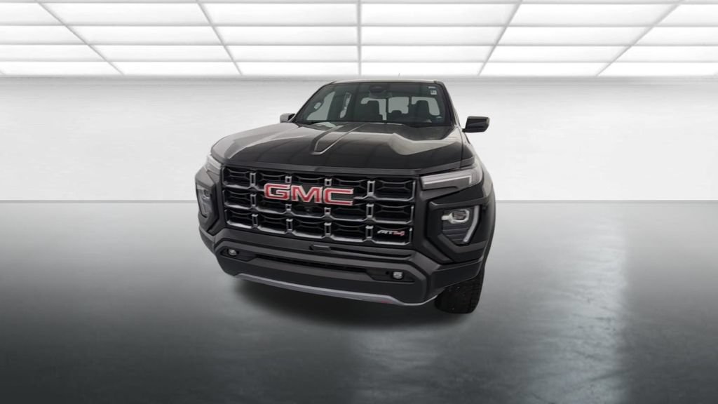 Used 2024 GMC Canyon AT4 w/ AT4 Premium Package AWD/4WD image 2