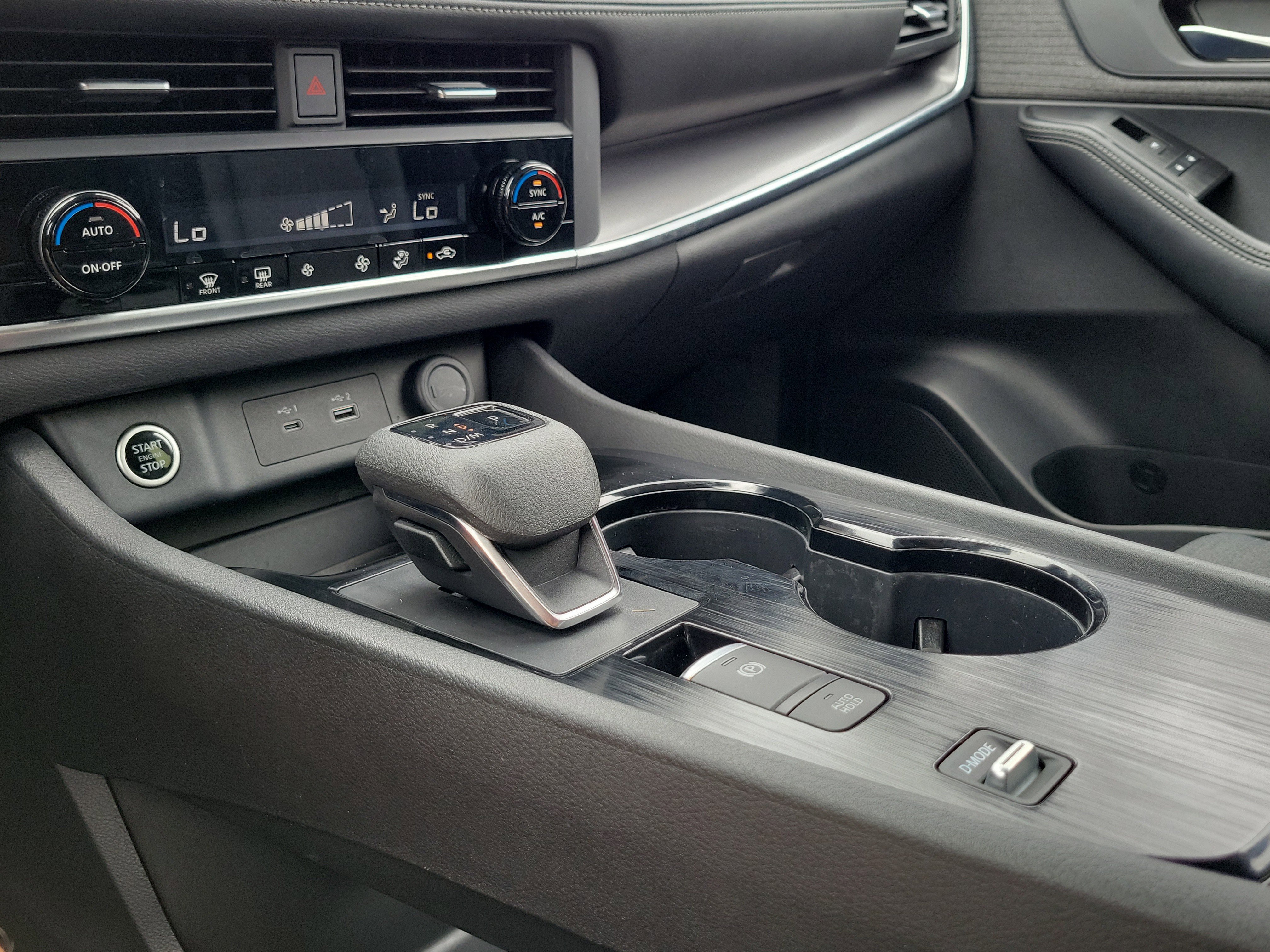 Used 2023 Nissan Rogue SV FWD image 28