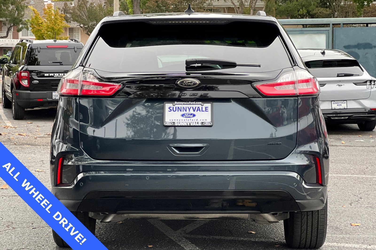 Certified 2022 Ford Edge SE w/ Black Appearance Package image 5