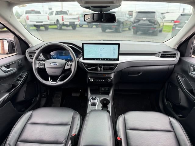 Certified 2025 Ford Escape Platinum AWD/4WD video 2