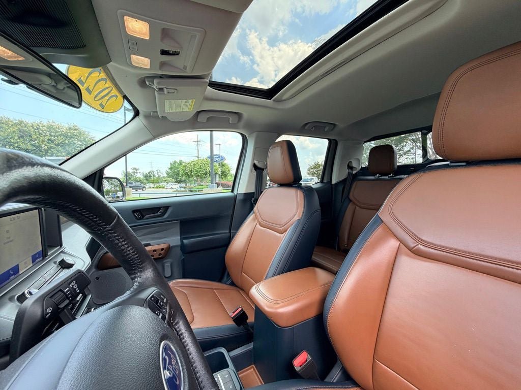 Certified 2022 Ford Maverick Lariat w/ Lariat Luxury Package AWD/4WD image 38