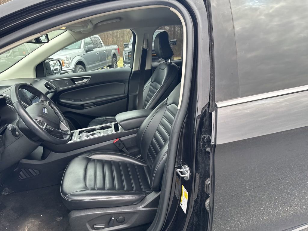 Certified 2023 Ford Edge SEL image 11