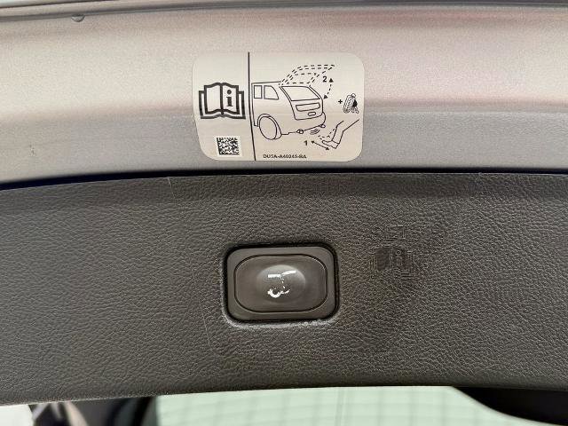 Certified 2020 Ford Edge ST w/ Cold Weather Package image 18