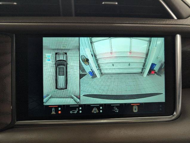 Used 2024 GMC Yukon XL Denali w/ Advanced Technology Package AWD/4WD image 15