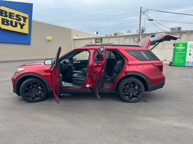 Certified 2024 Ford Explorer ST-Line w/ Class IV Trailer Tow Package AWD/4WD image 31