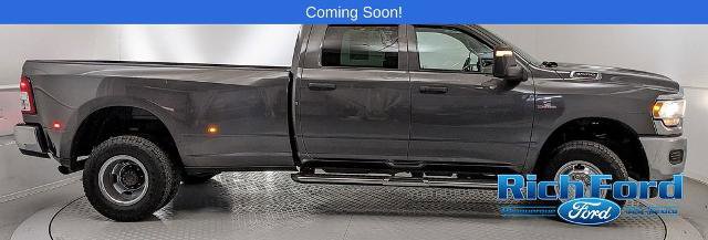 Used 2024 RAM 3500 Tradesman w/ Chrome Appearance Group AWD/4WD image 2