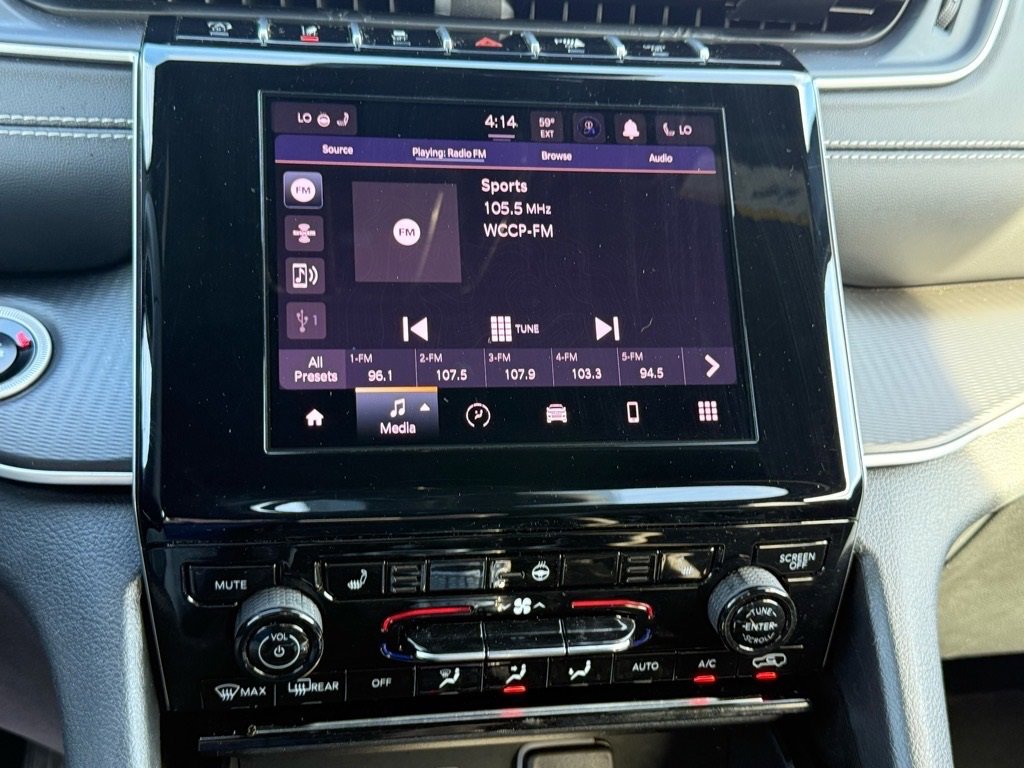 Used 2025 Jeep Grand Cherokee Altitude image 19