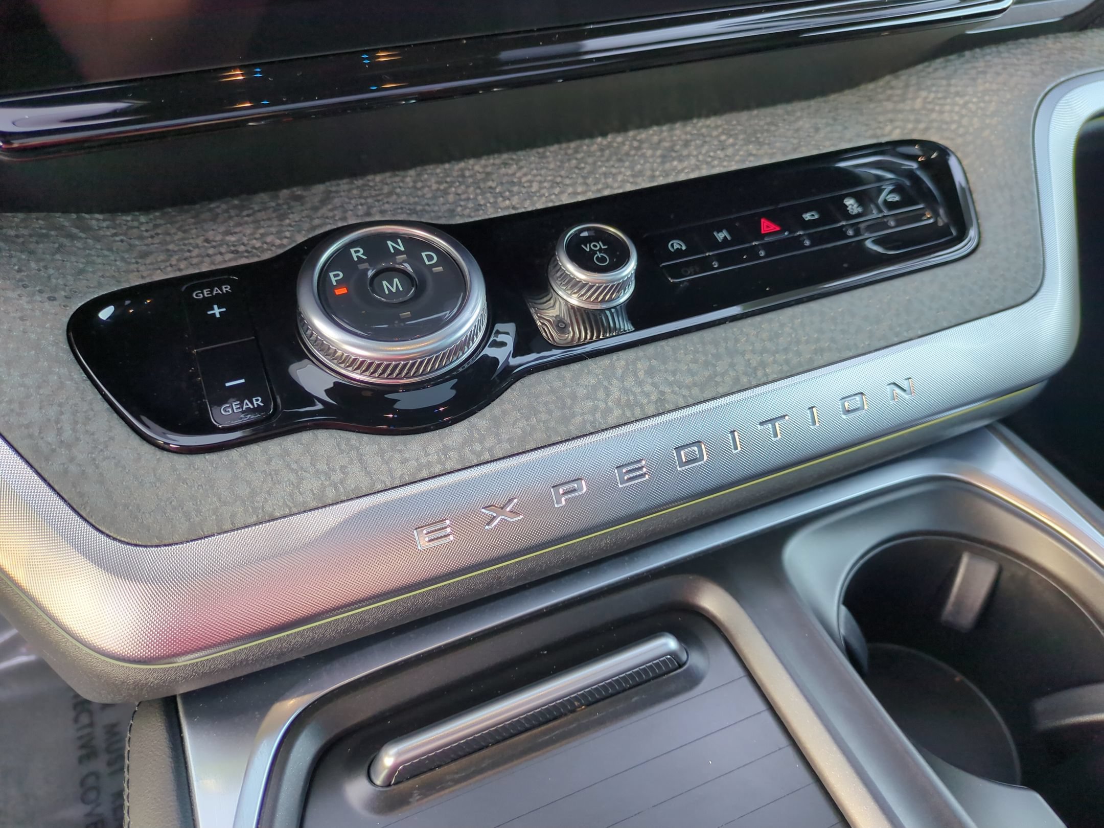Certified 2025 Ford Expedition Tremor AWD/4WD image 26