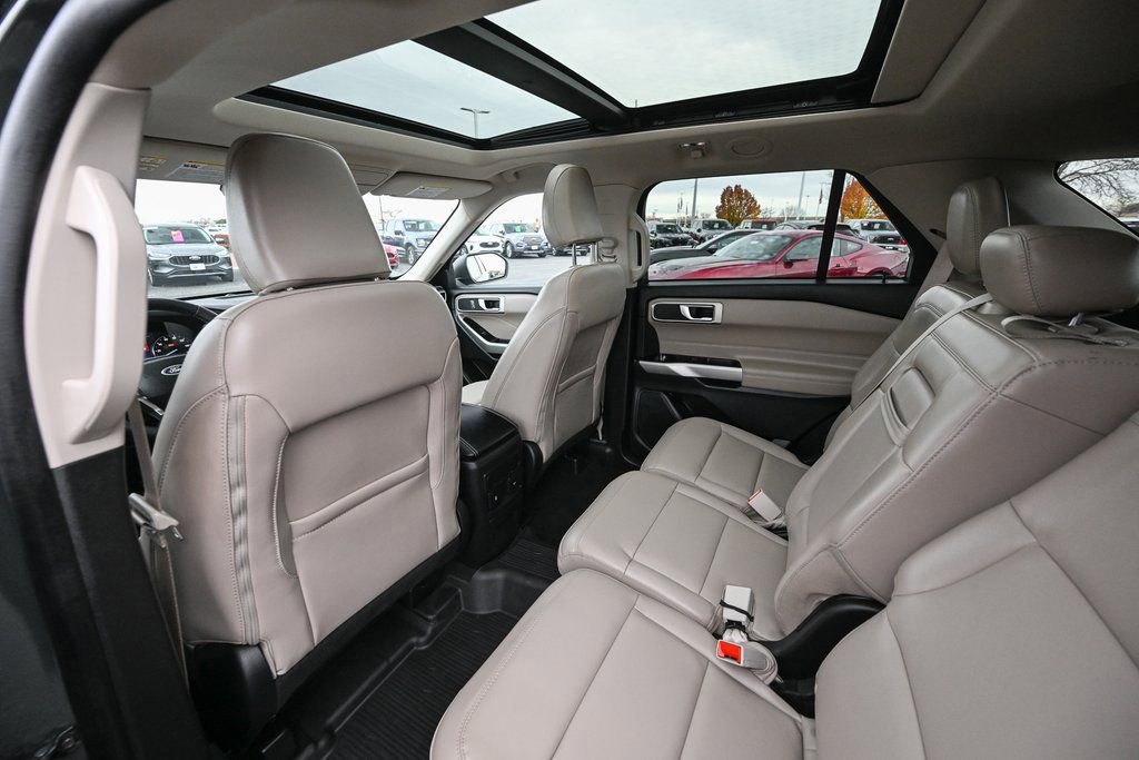 Certified 2023 Ford Explorer XLT w/ Equipment Group 202A image 24