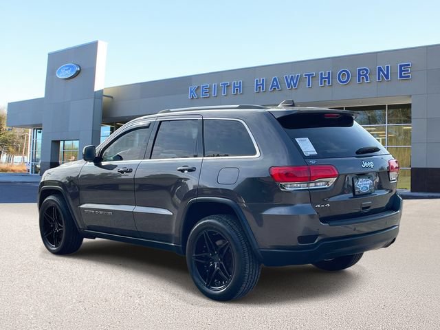 Used 2017 Jeep Grand Cherokee Laredo AWD/4WD image 4