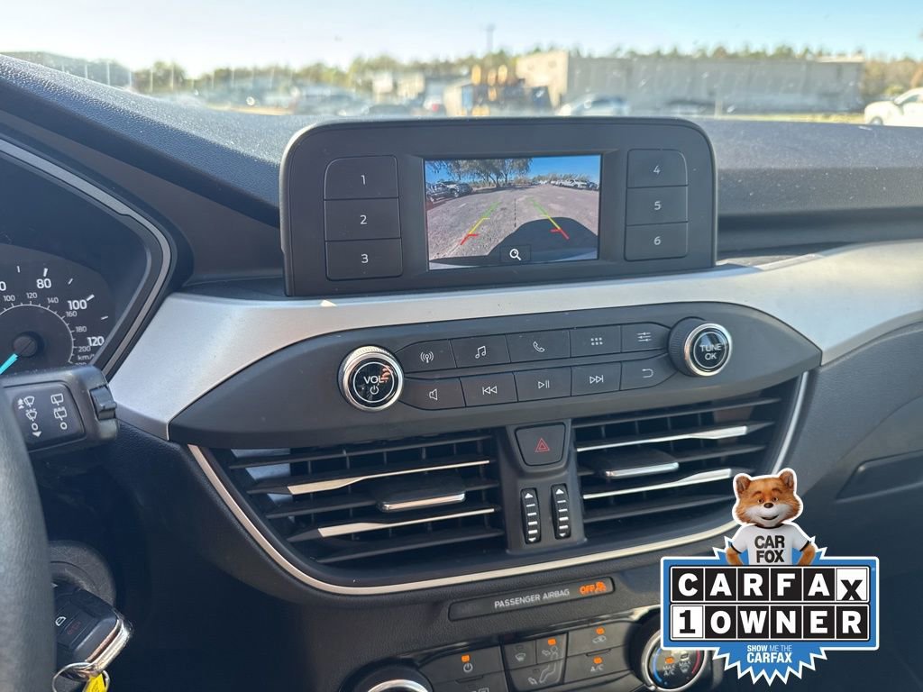 Certified 2022 Ford Escape S image 18