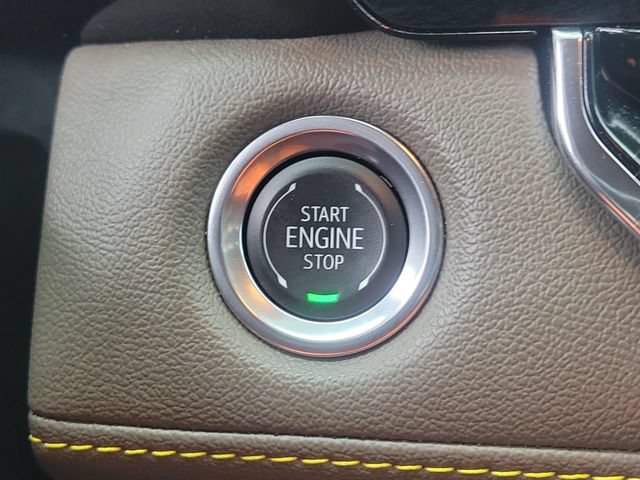 Used 2025 Chevrolet Colorado ZR2 w/ Technology Package AWD/4WD image 20