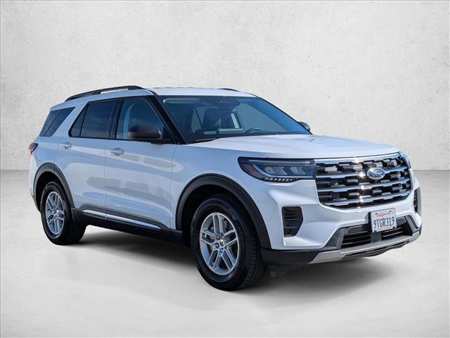 Certified 2025 Ford Explorer Active image 3