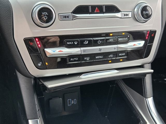 Certified 2022 Ford Explorer XLT w/ Equipment Group 202A AWD/4WD image 20