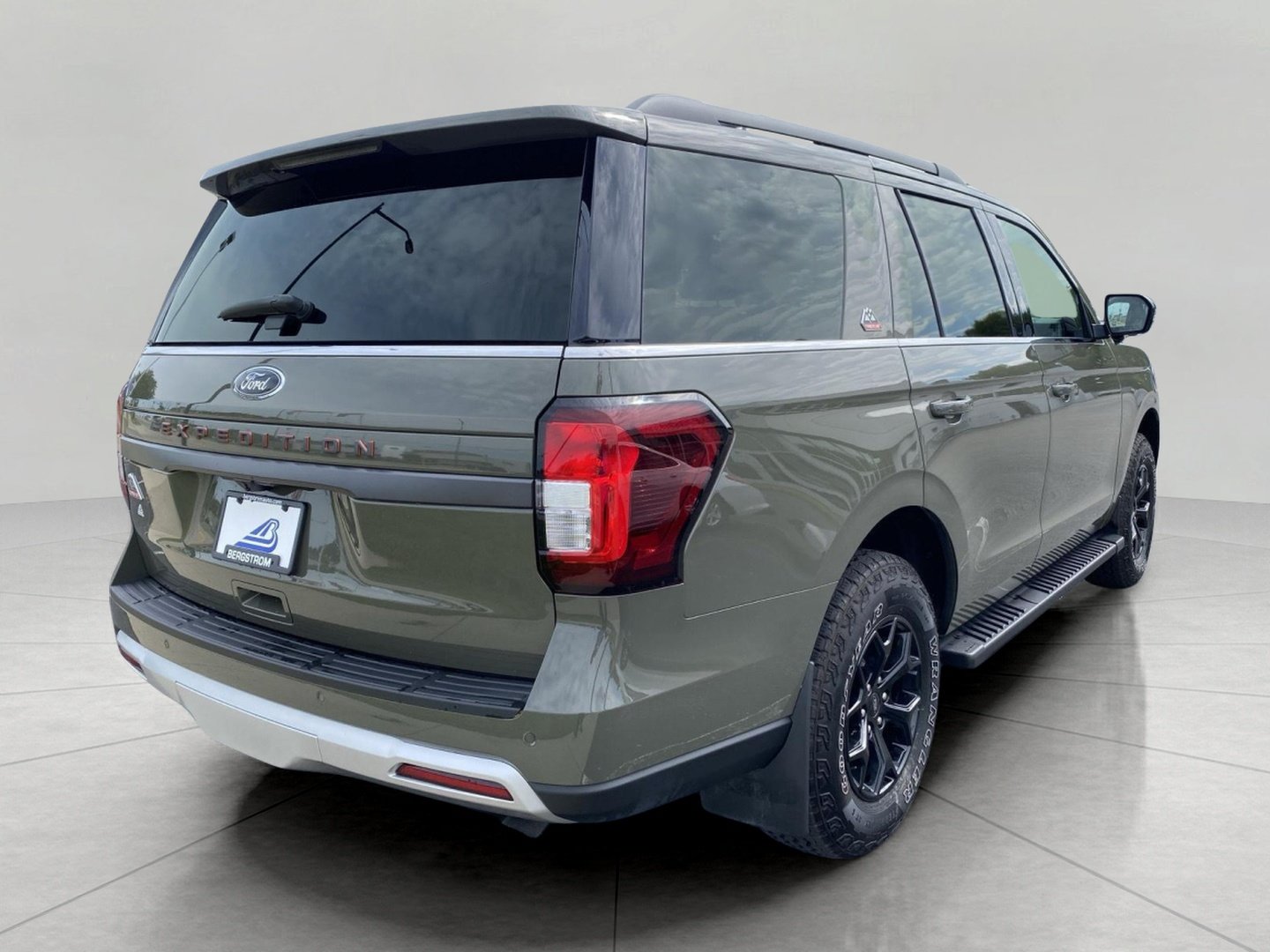 Certified 2024 Ford Expedition Timberline AWD/4WD image 8