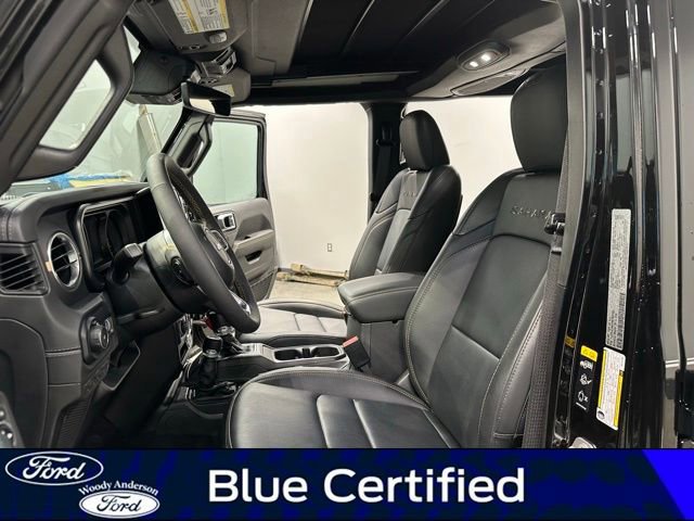 Used 2024 Jeep Wrangler Unlimited Sahara w/ Technology Group image 19