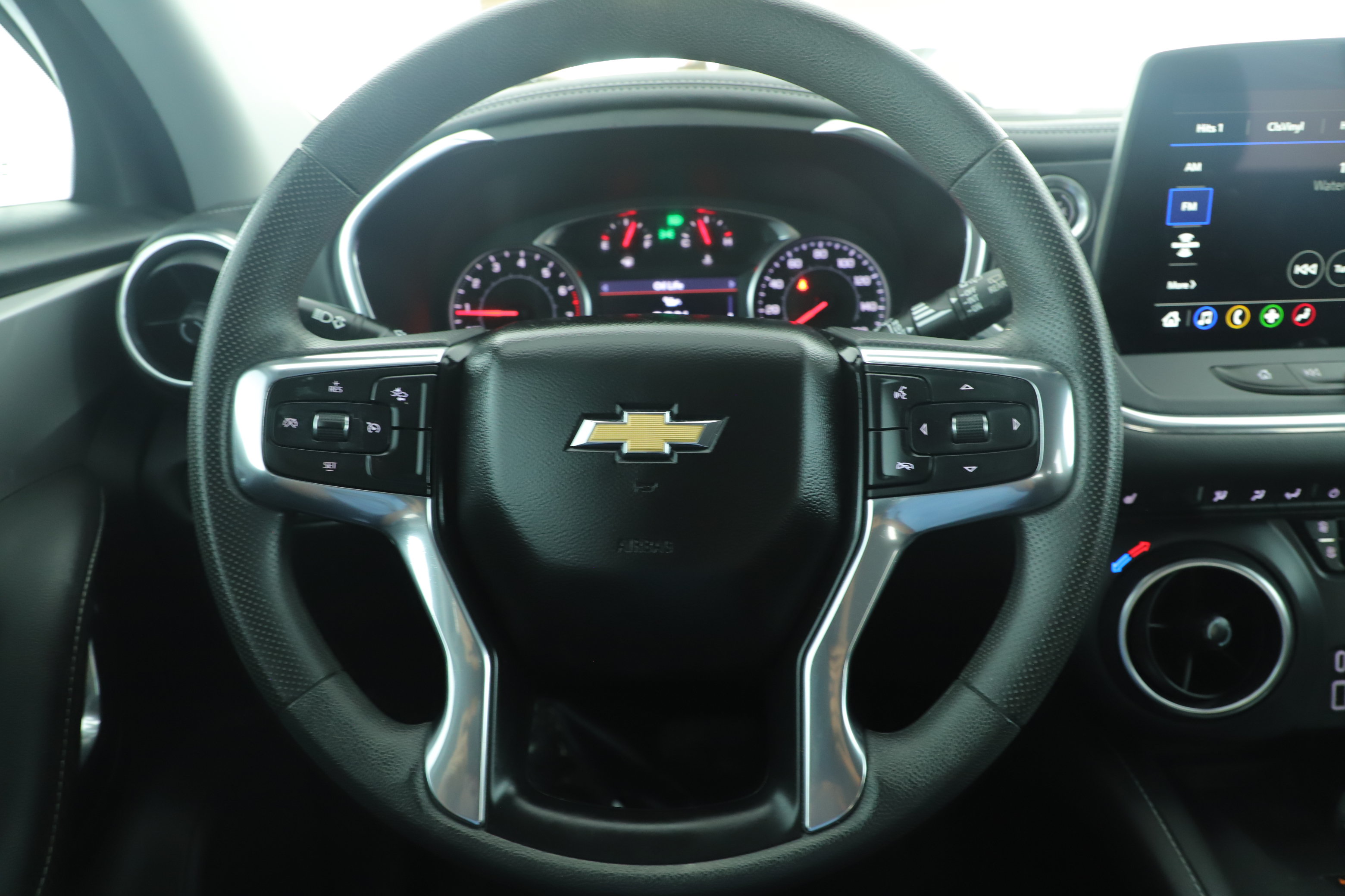 Used 2023 Chevrolet Blazer LT w/ Convenience Package FWD image 17