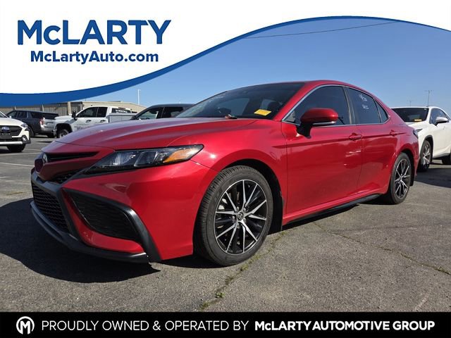 Used 2021 Toyota Camry SE w/ Convenience Package