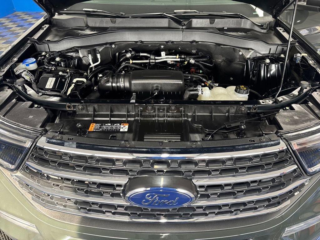 Certified 2022 Ford Explorer XLT w/ Equipment Group 202A image 26